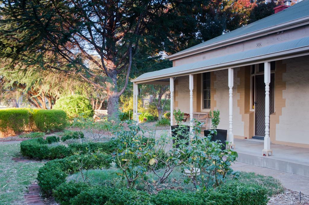 Linfield Cottage Williamstown Room photo